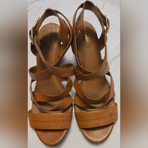 Clarks Tan Leather Sandals with Woven Straps